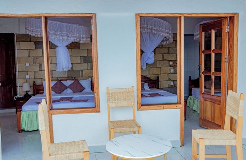 Gisenyi Hotel | KIGUFI HILL HOTEL