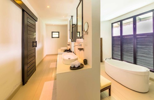 Kihaadhuffaru Island Resort | Kihaa Maldives