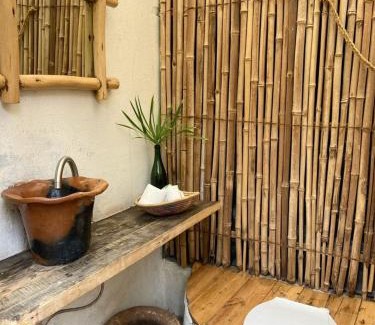 Jinja Cabin | Kihihi Homes