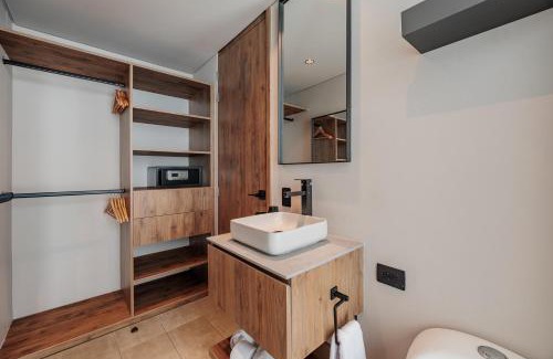 Los Naranjos Apartment | Kiin Living- "Child-free coliving"