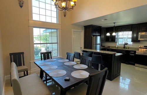 Eagle Pass House | Kika’s House-Lovely 4 Bedroom Home, Entertainment Patio, newly furnished