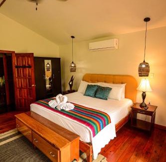 Franks Eddy Hotel | KikiWitz Resort