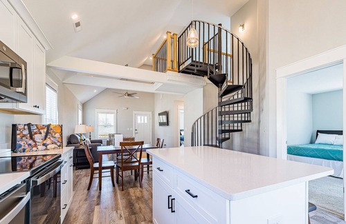 Harbinger House | KIL9110 Kilmarlic Faldo Cottage. Golf Resort, Community Pool & Fitness