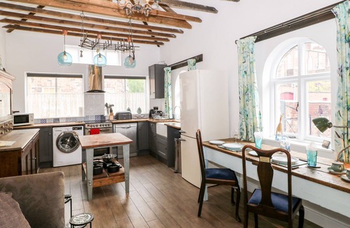 Wakefield Cottage | KILBY COACH HOUSE, romantic, character holiday cottage in Wakefield