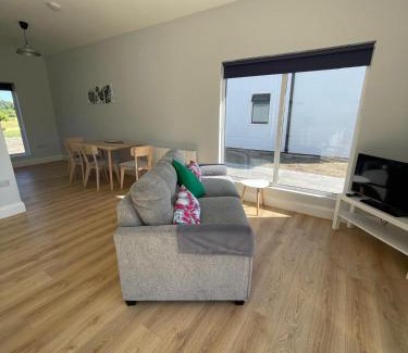 Knockaderry Cross Roads Apartment | Kildare Holiday Apartments No 3
