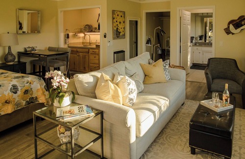 Paso Robles House | Kiler Canyon Ranch House & Apartment offers breathtaking views from every angle!