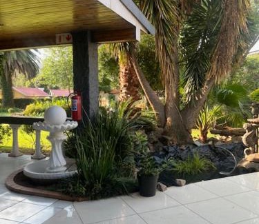 Bedfordview Bed & Breakfast | Kilimanjaro Lodge