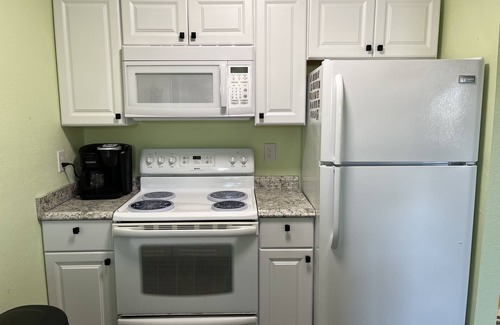 Kill Devil Hills House | Kill Devil Hills Oceanside Townhouse - 4 min. walk to beach access - Sleeps 4-5