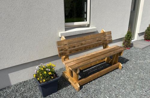 Killarney House | Killarney Old School Road sleeps 6