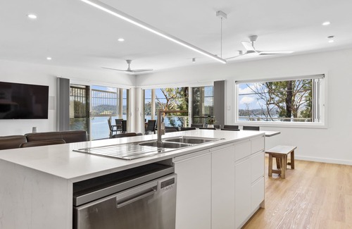 Lake Conjola House | Killarney Views - Lake Conjola