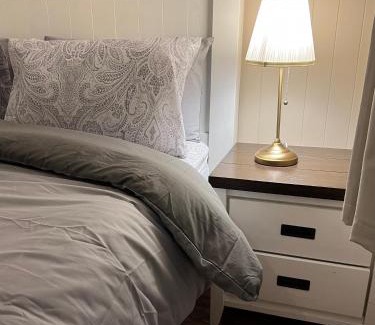 Kinuary House | Killawalla Cottage, Westport.