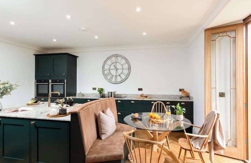 Cayton House | Killerby Old Hall w/Hot Tub and Swimming Pool