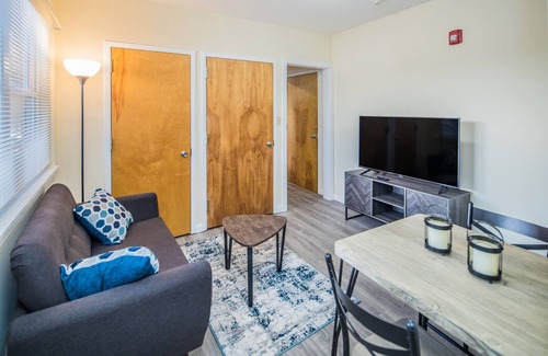 East Haven  Rutland County Apartment | Killington Heights Lodge minutes to ski area