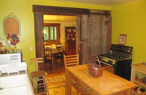 Rochester House | Killington, Pico, Sugarbush, Mad River Glen, Middlebury Snowbowl + many more