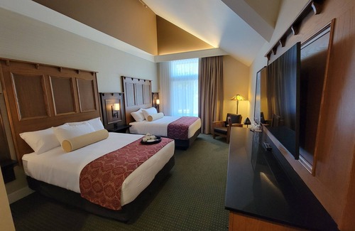 Waterton Park Hotel | Kilmorey Lodge