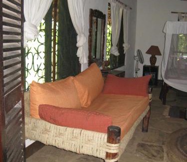 Funzi Island Bed & Breakfast | Kiloran Funzi House