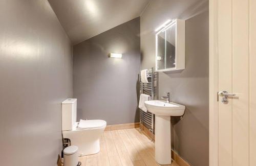 Hillsborough Apartment | Kilwarlin Schoolhouse