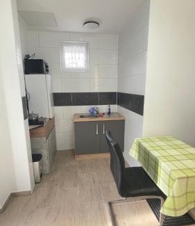 Soemmerda Hotel | Kim Homestay B Zimmer 2