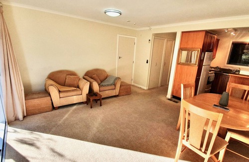Nelson Apartment | Kimberley Two - Nelson Waterfront Apartment - Free Cancellation Available Here!