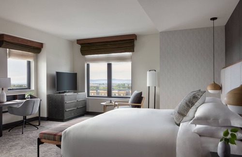 Downtown Bozeman Hotel | Kimpton Armory Hotel Bozeman by IHG