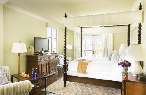 Historic Downtown Santa Barbara Resort | Kimpton Canary Hotel by IHG