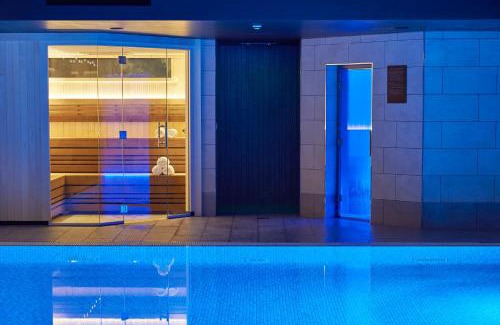 New Town Hotel | Kimpton Charlotte Square by IHG