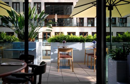 Altstadt Hotel | Kimpton Main Frankfurt by IHG