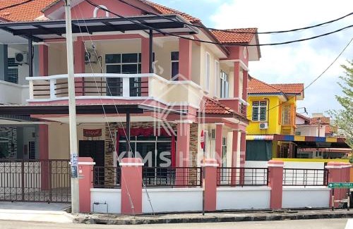 Nibong Tebal House | Kim’s Home - Homey At Your Stay