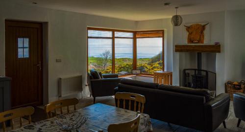 Ballycastle Apartment | Kinbane Self Catering Cottages - 'Makem's Cottage'