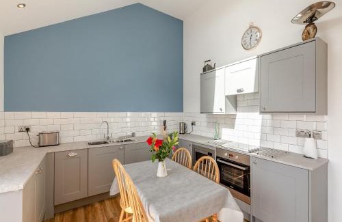 Little Hayfield House | Kinder