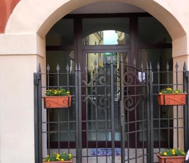 Peschiera del Garda City Centre House | KINDLY ROBERTA centro storico Peschiera,lago relax