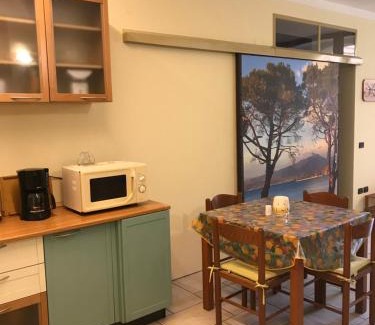 Peschiera del Garda City Centre House | KINDLY ROBERTA centro storico Peschiera,lago relax