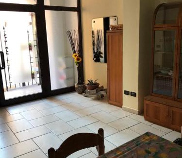 Peschiera del Garda City Centre House | KINDLY ROBERTA centro storico Peschiera,lago relax