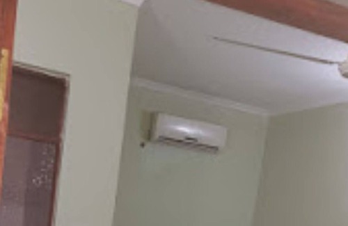 Mikocheni Hotel | Kindoroko Street