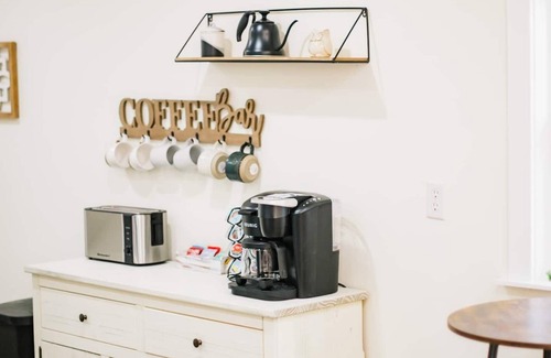 Santee House | Kindred Spirits Retreat at Lake Marion - Pet Friendly Getaway Minutes from I-95!