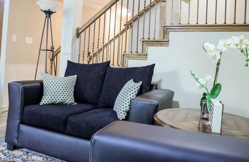 Euless House | King Bed 3B 2.5B Luxury Townhouse*24/7 Check-in