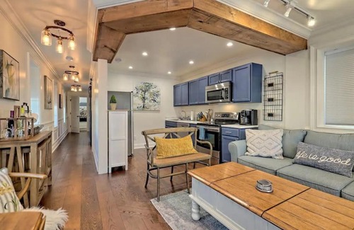 Blue Ridge Apartment | King Bed Bungalow Just Feet from Historic Main Street