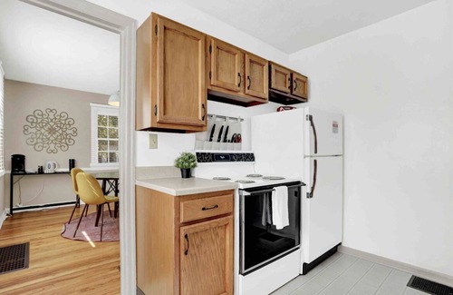 Indianapolis House | KING BED! Cozy Home Minutes from Broad Ripple Ave