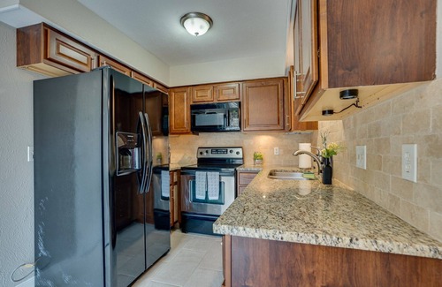 Northwest Dallas House | KING BED Home Dallas/UT Southwestern/DFW Airport