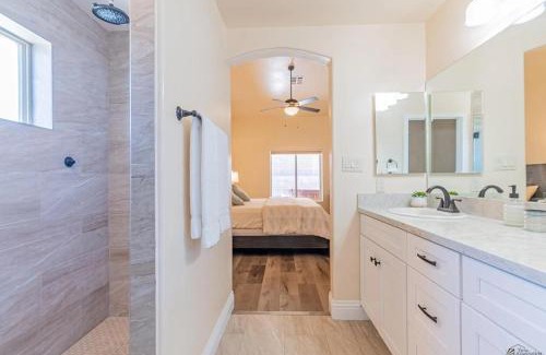 Fortuna Foothills House | King Bed - Hot Tub, 3 Queens, Home away from home