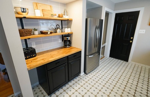 Homerville House | King bed, Hot Tub, Family Friendly