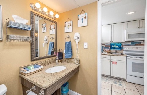 Myrtle Beach Condo | KING Bed! NO cleaning fee! OCEANFRONT, Studio, See the ocean from the bed!