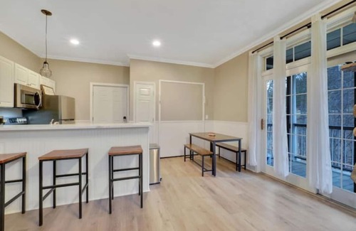 Bellaire Condo | King Bed With Legend Golf Course Gorgeous Views, Jetted Tub, Free Beach Club