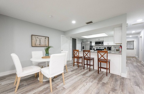 Daytona Beach House | KING BEDS! Spacious, Central, Quiet