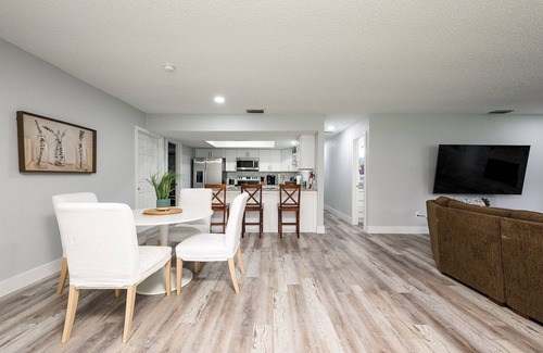 Daytona Beach House | KING BEDS! Spacious, Central, Quiet