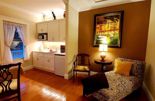 Milton House | King Charles Suite, Bed & Breakfast, No added fees or cleaning charges.