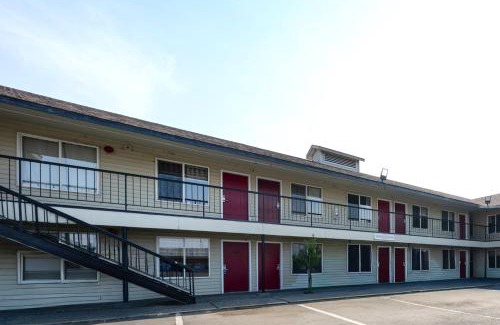 Pasco Hotel | King City Motel by OYO Pasco