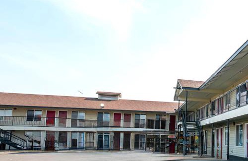 Pasco Hotel | King City Motel by OYO Pasco