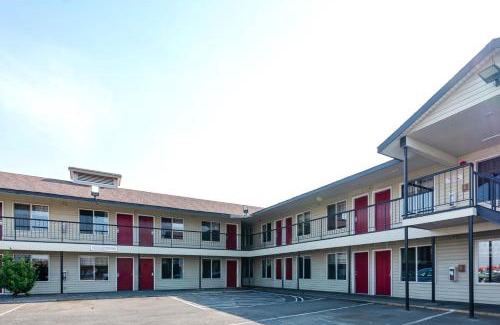 Pasco Hotel | King City Motel by OYO Pasco