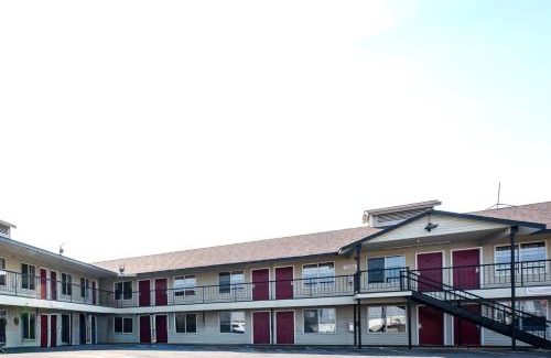 Pasco Hotel | King City Motel by OYO Pasco